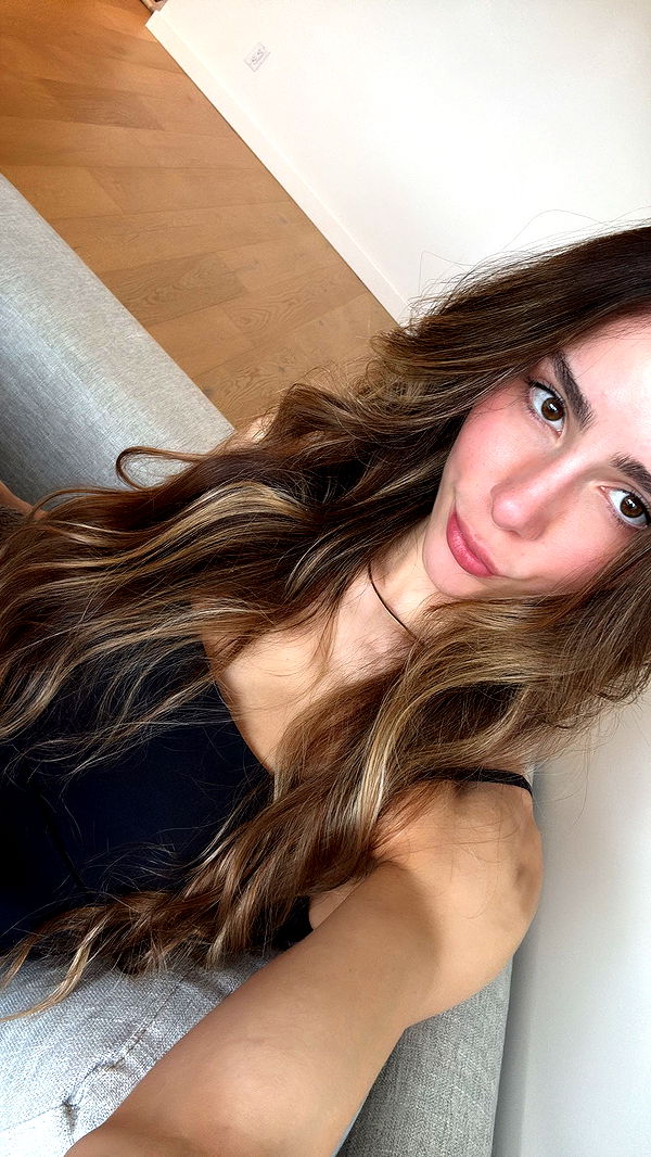 meelahrobbins image ~ Altpins