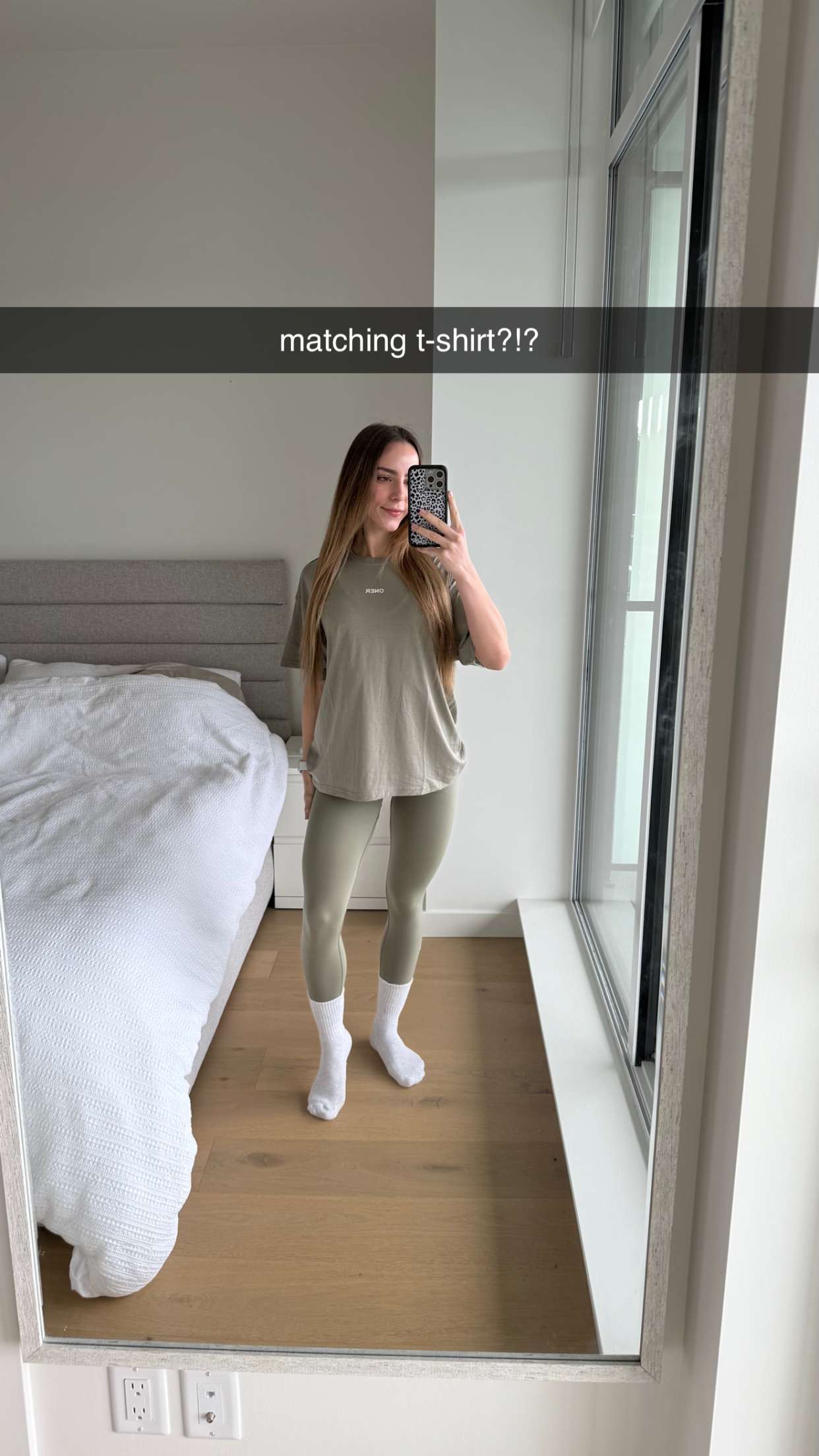 meelahrobbins snapchat image archive image