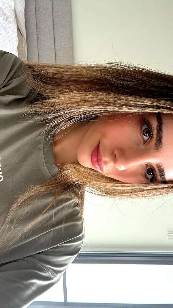 meelahrobbins image ~ Altpins