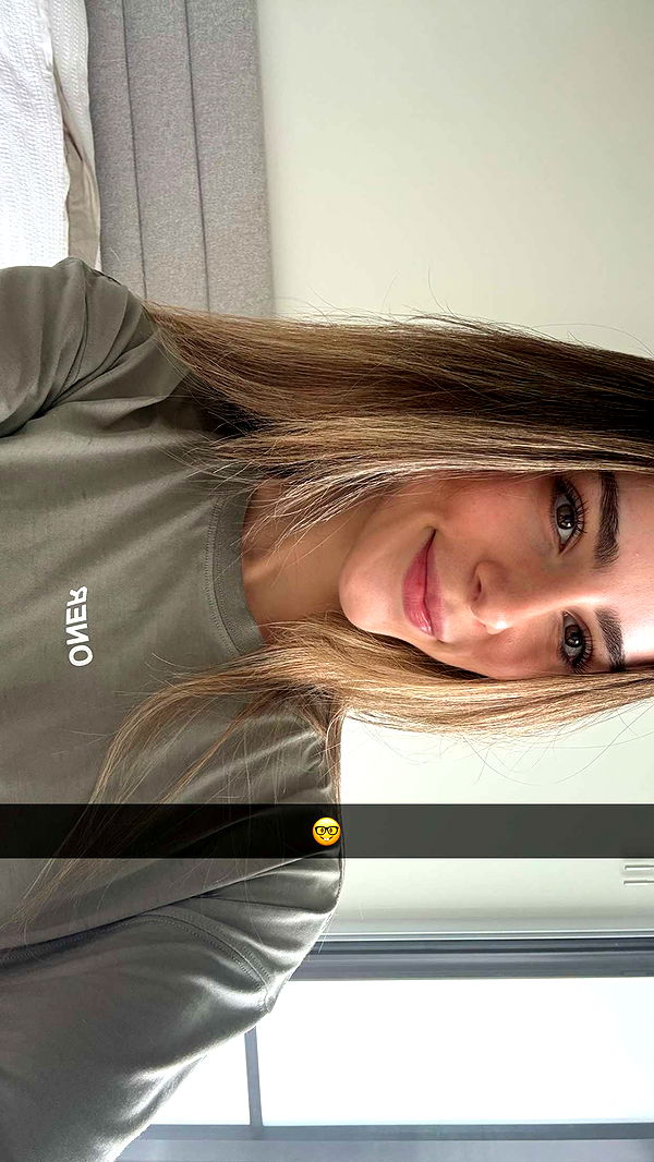 meelahrobbins image ~ Altpins