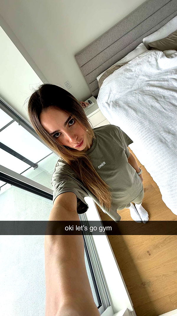 meelahrobbins image ~ Altpins