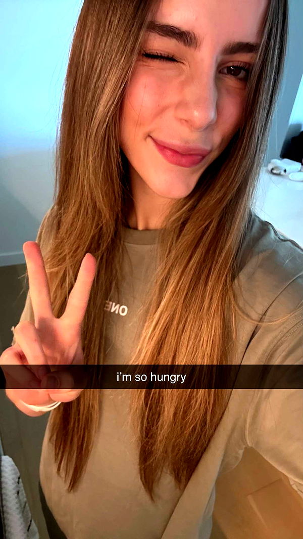 meelahrobbins image ~ Altpins