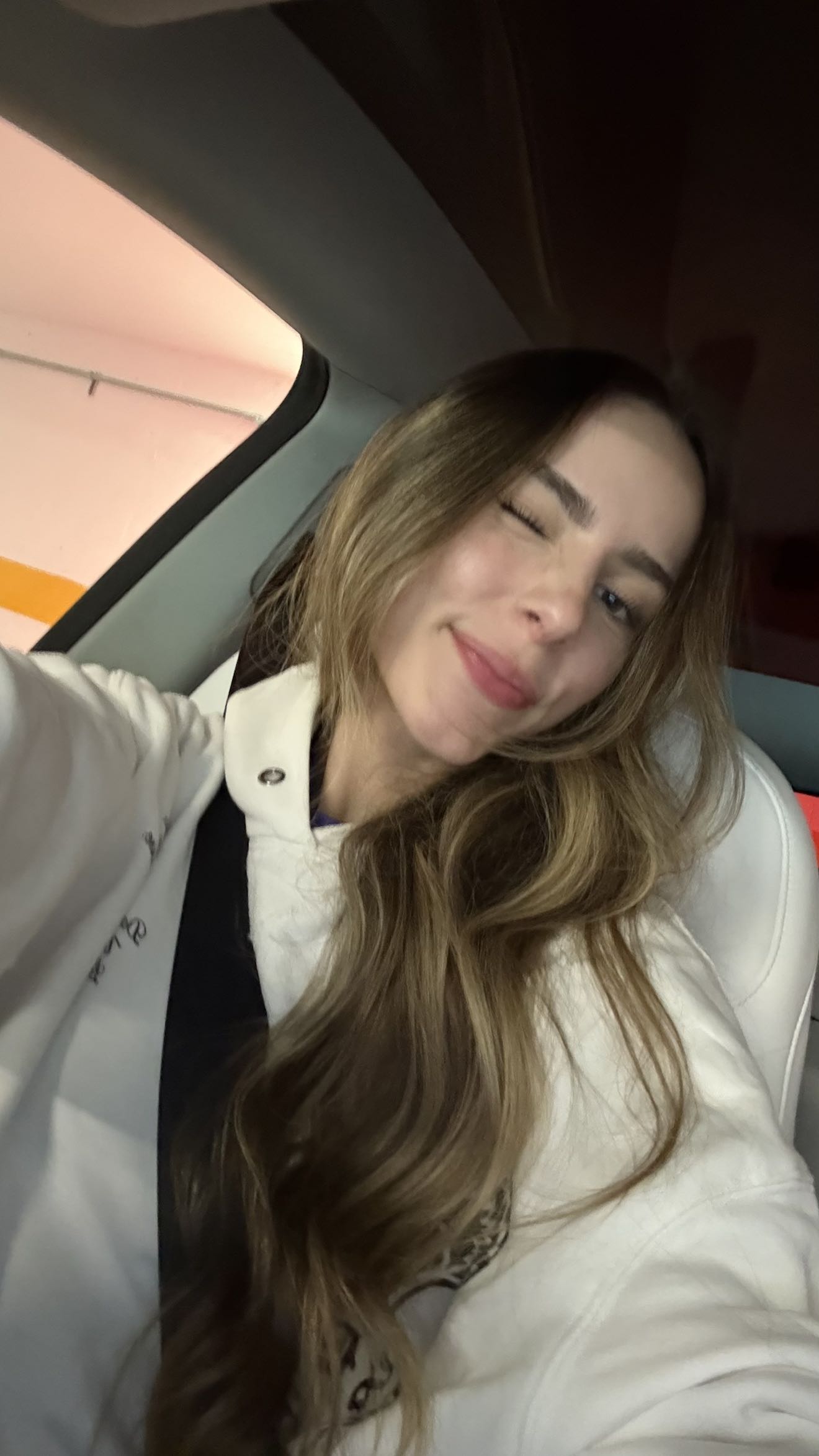 meelahrobbins snapchat image archive image