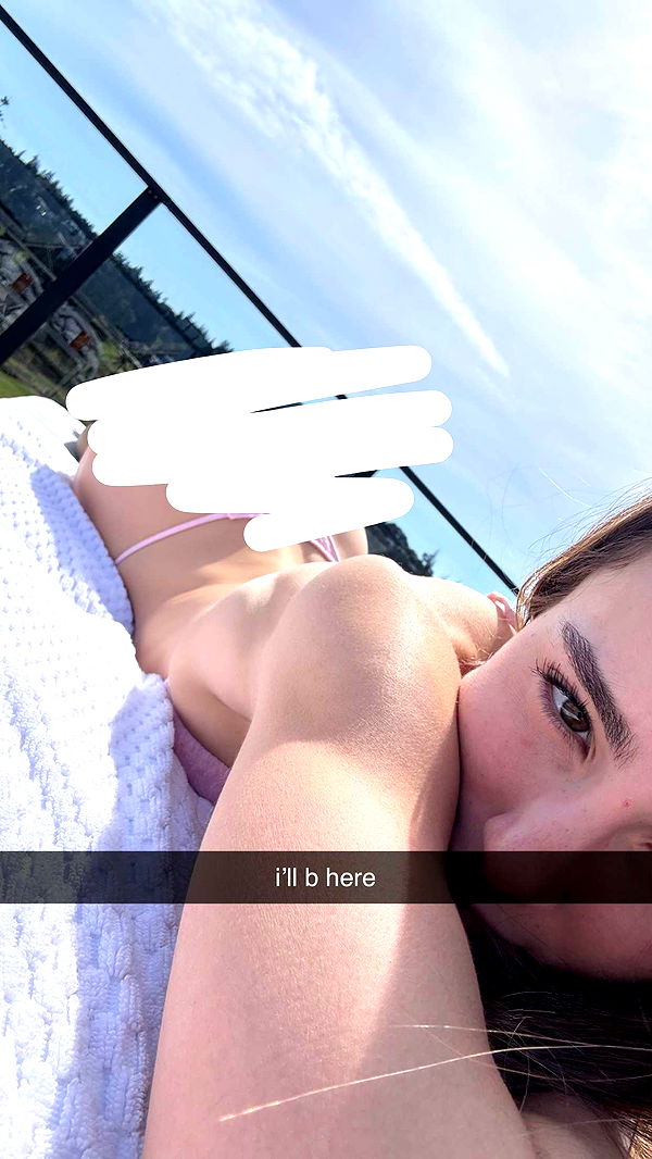 meelahrobbins image ~ Altpins