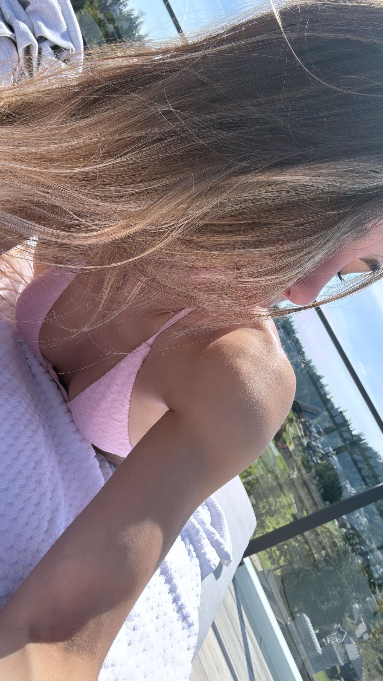 meelahrobbins snapchat image archive image