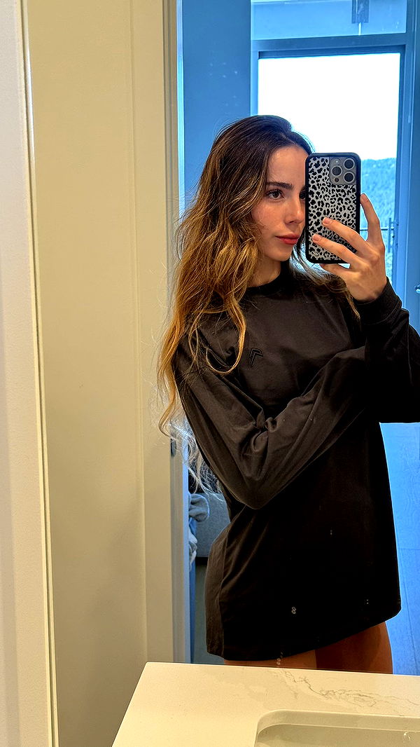 meelahrobbins image ~ Altpins