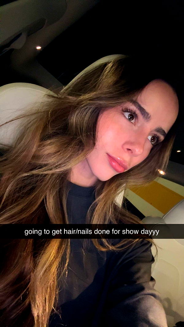 meelahrobbins image ~ Altpins