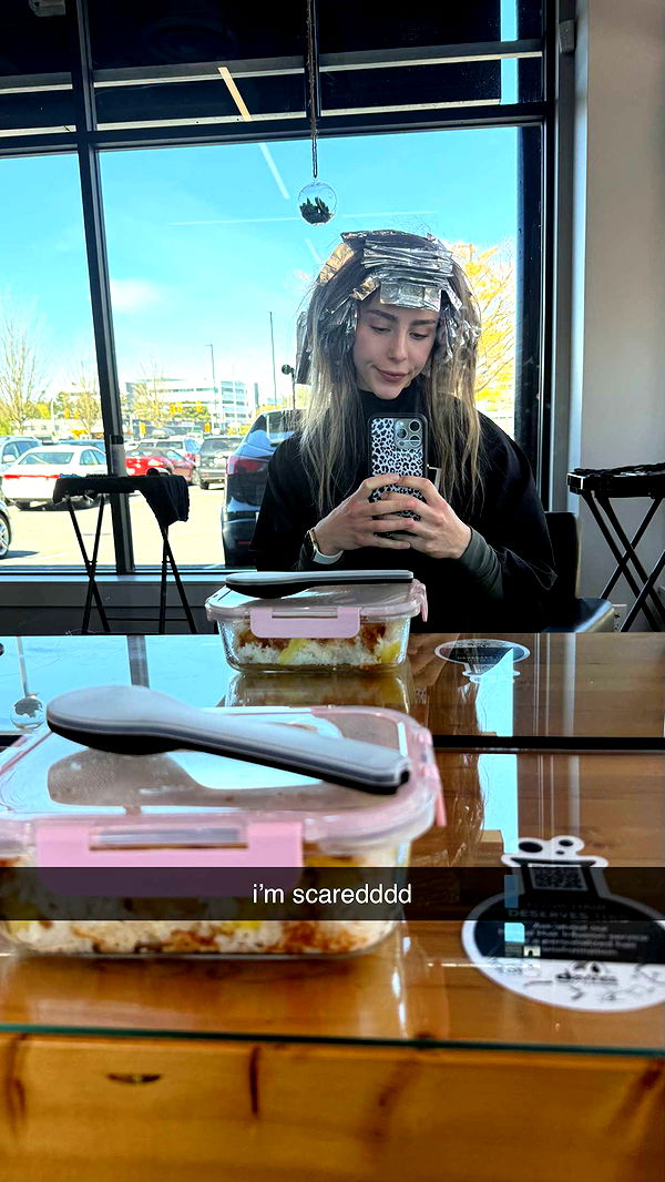 meelahrobbins image ~ Altpins