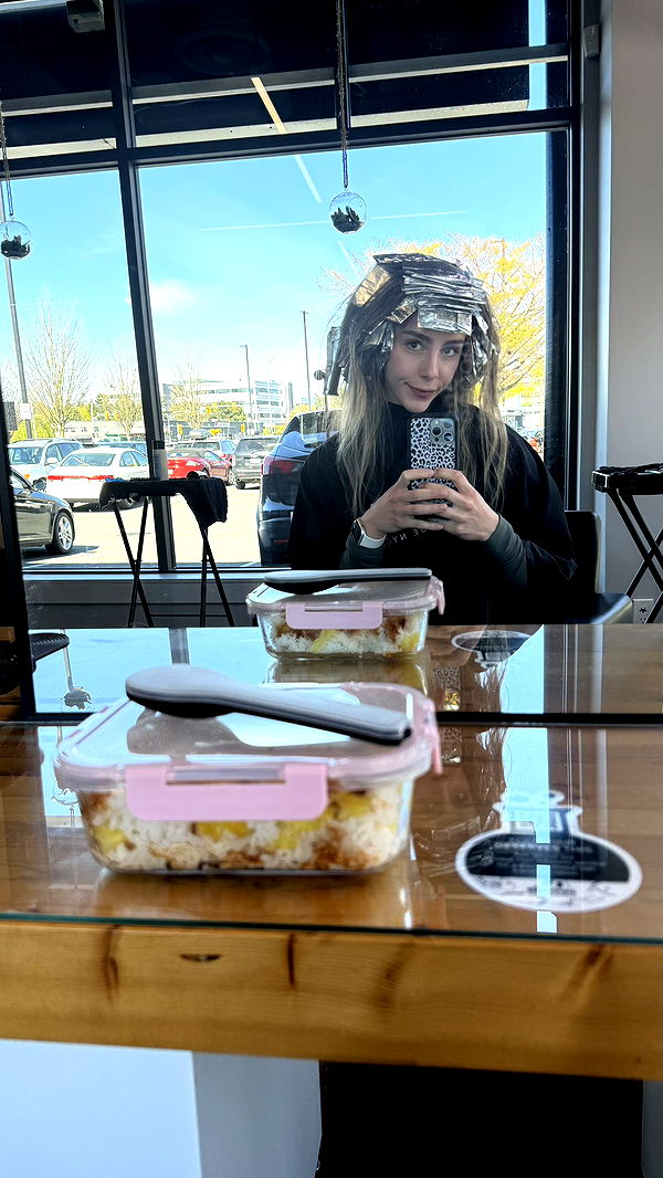 meelahrobbins image ~ Altpins