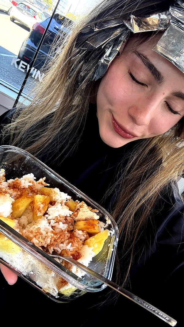 meelahrobbins image ~ Altpins