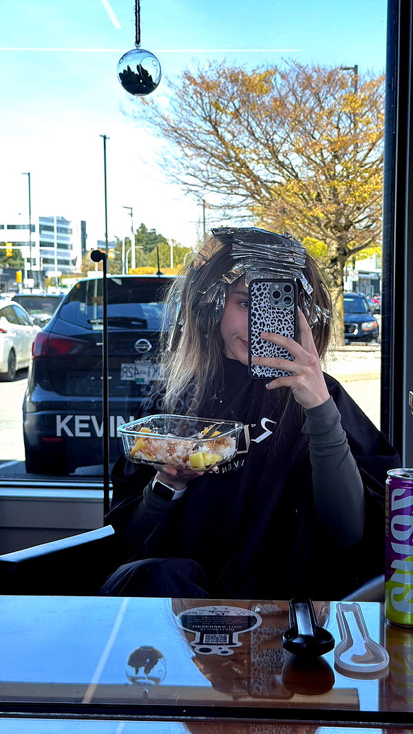 meelahrobbins image ~ Altpins