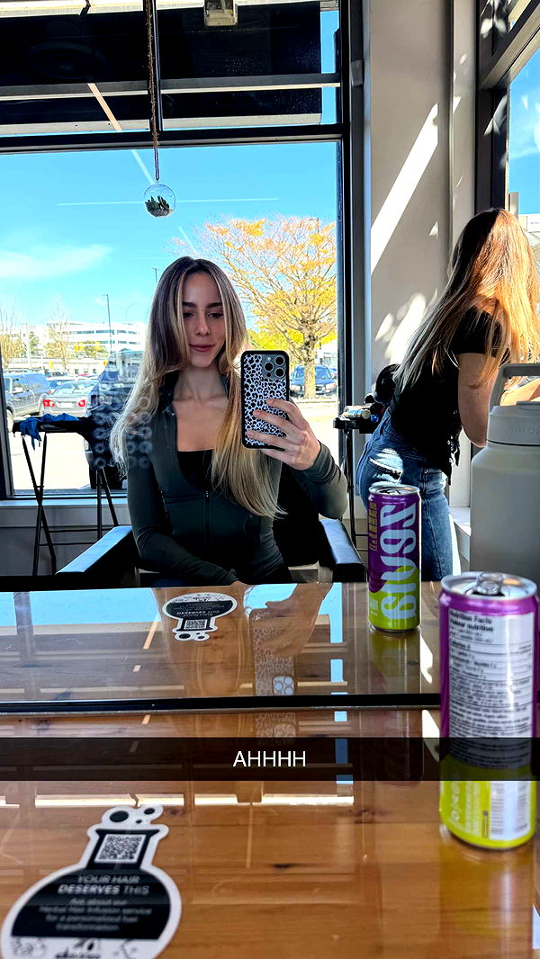 meelahrobbins image ~ Altpins