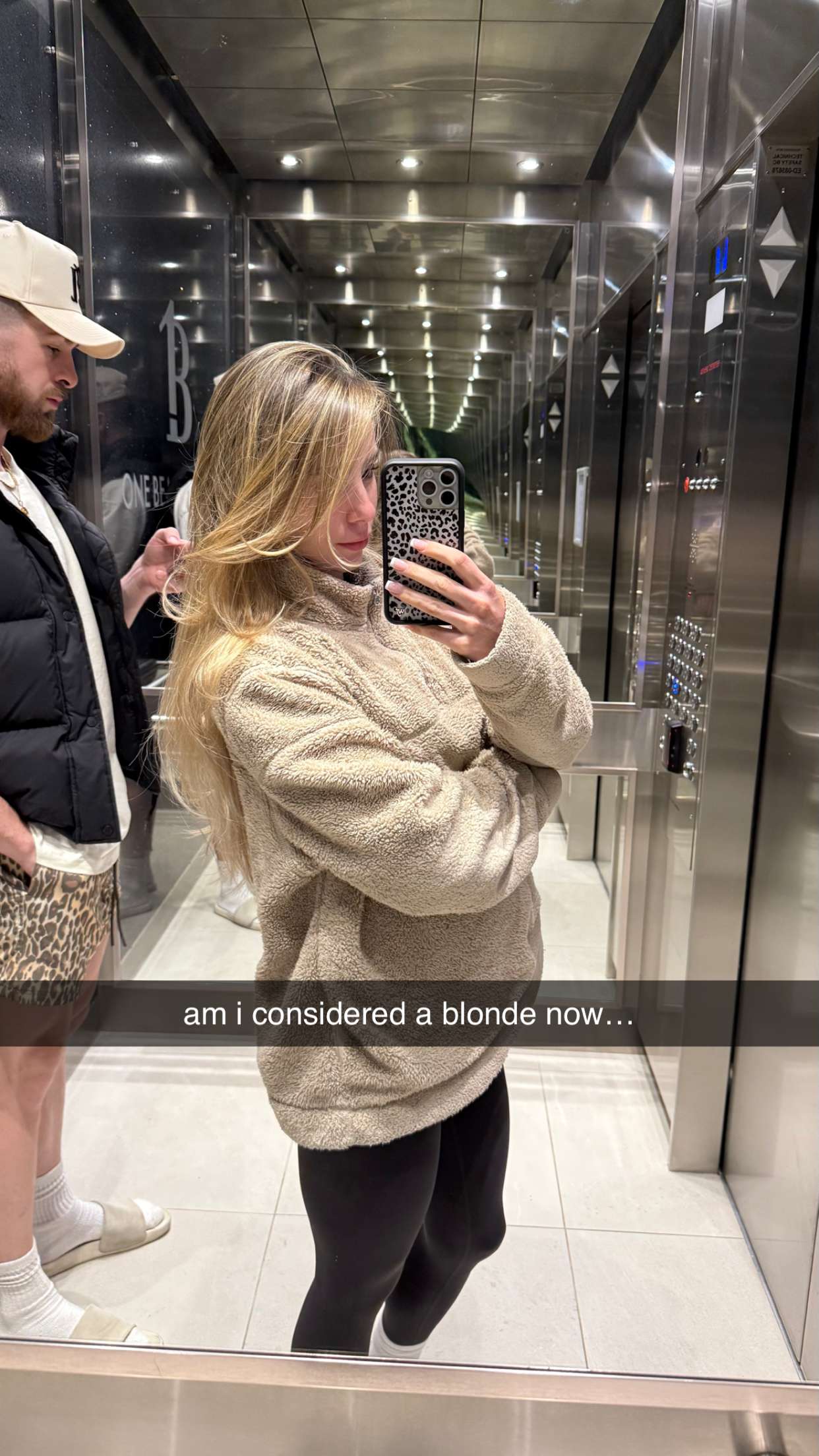 meelahrobbins snapchat image archive image