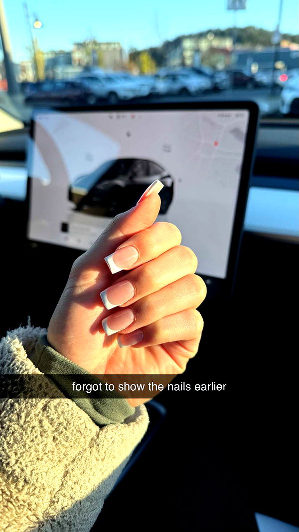 meelahrobbins image ~ Altpins