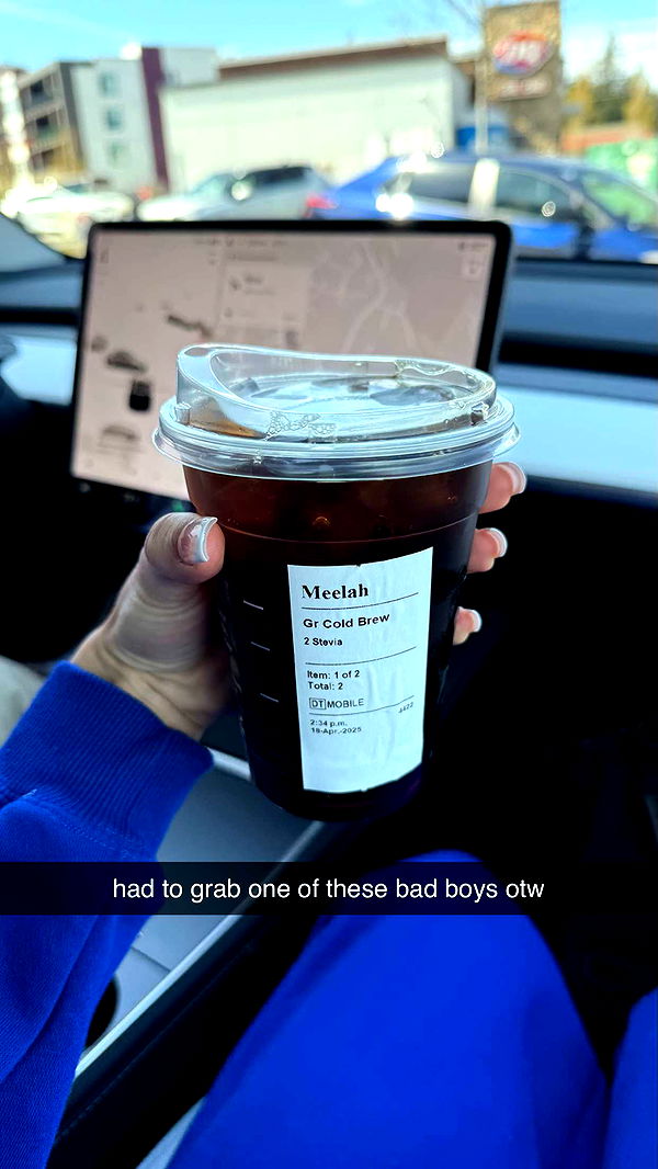 meelahrobbins image ~ Altpins