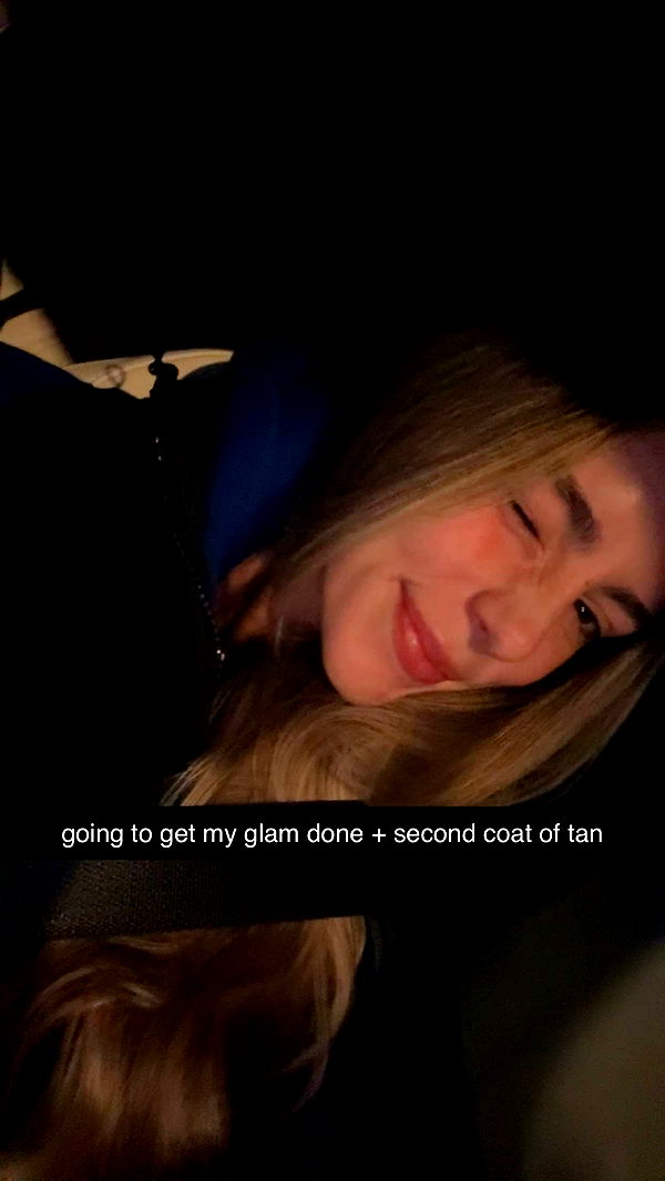 meelahrobbins image ~ Altpins