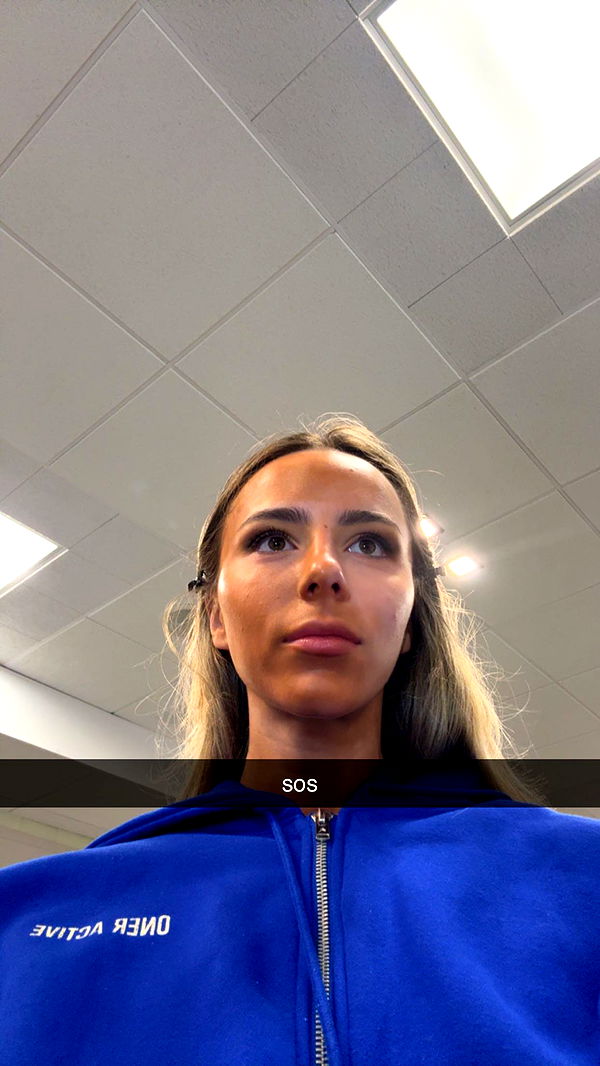 meelahrobbins image ~ Altpins