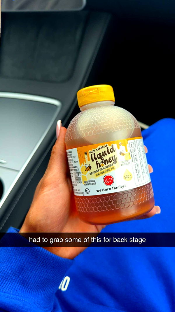 meelahrobbins image ~ Altpins