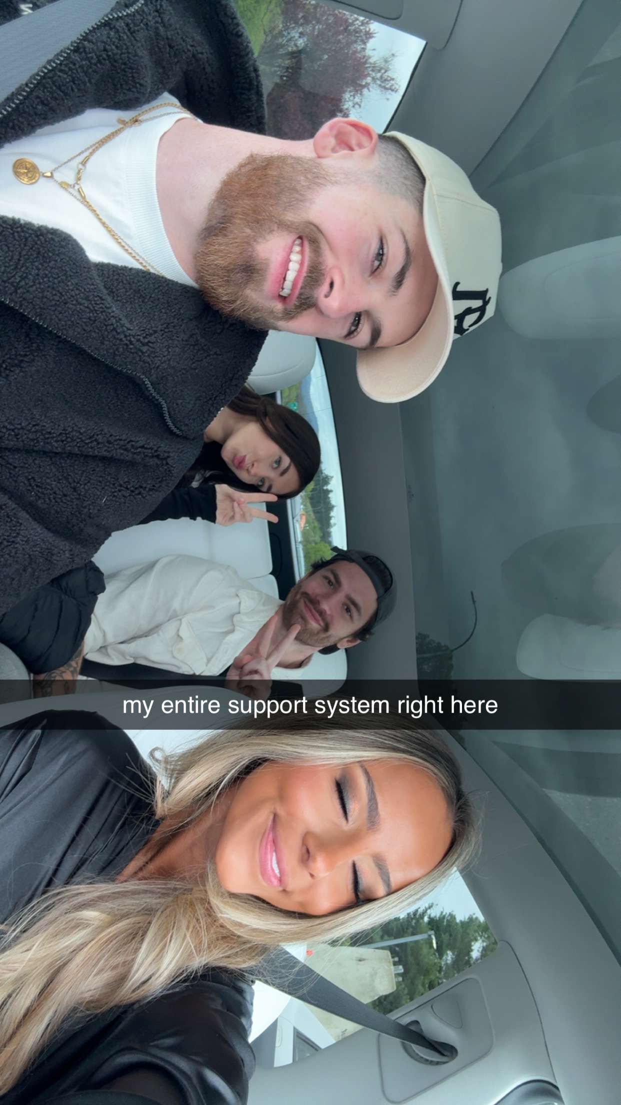 meelahrobbins snapchat image archive image