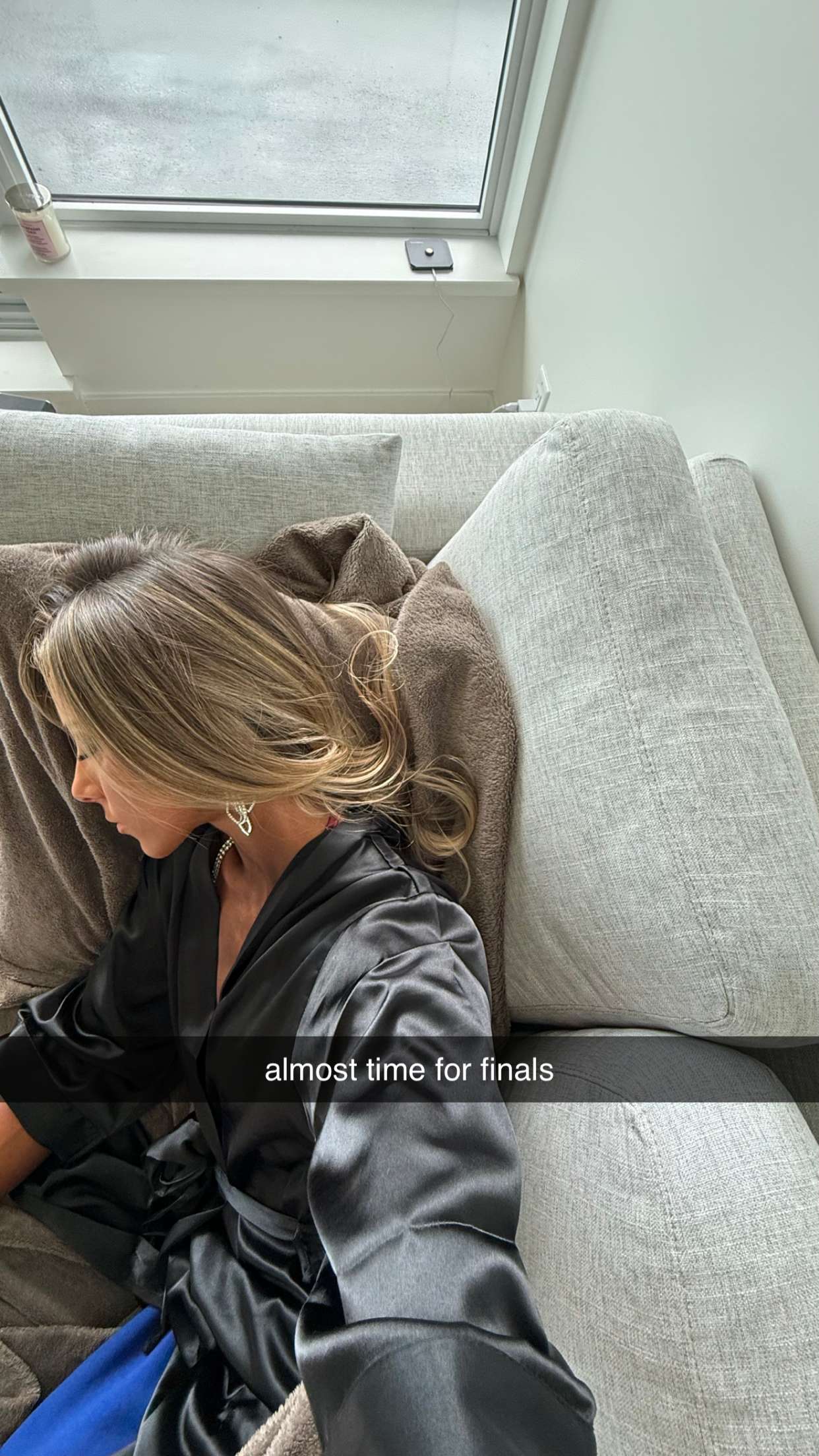 meelahrobbins snapchat image archive image