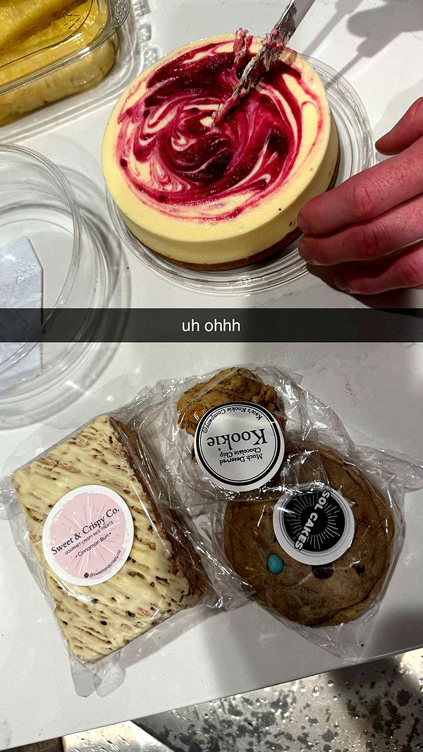 meelahrobbins image ~ Altpins