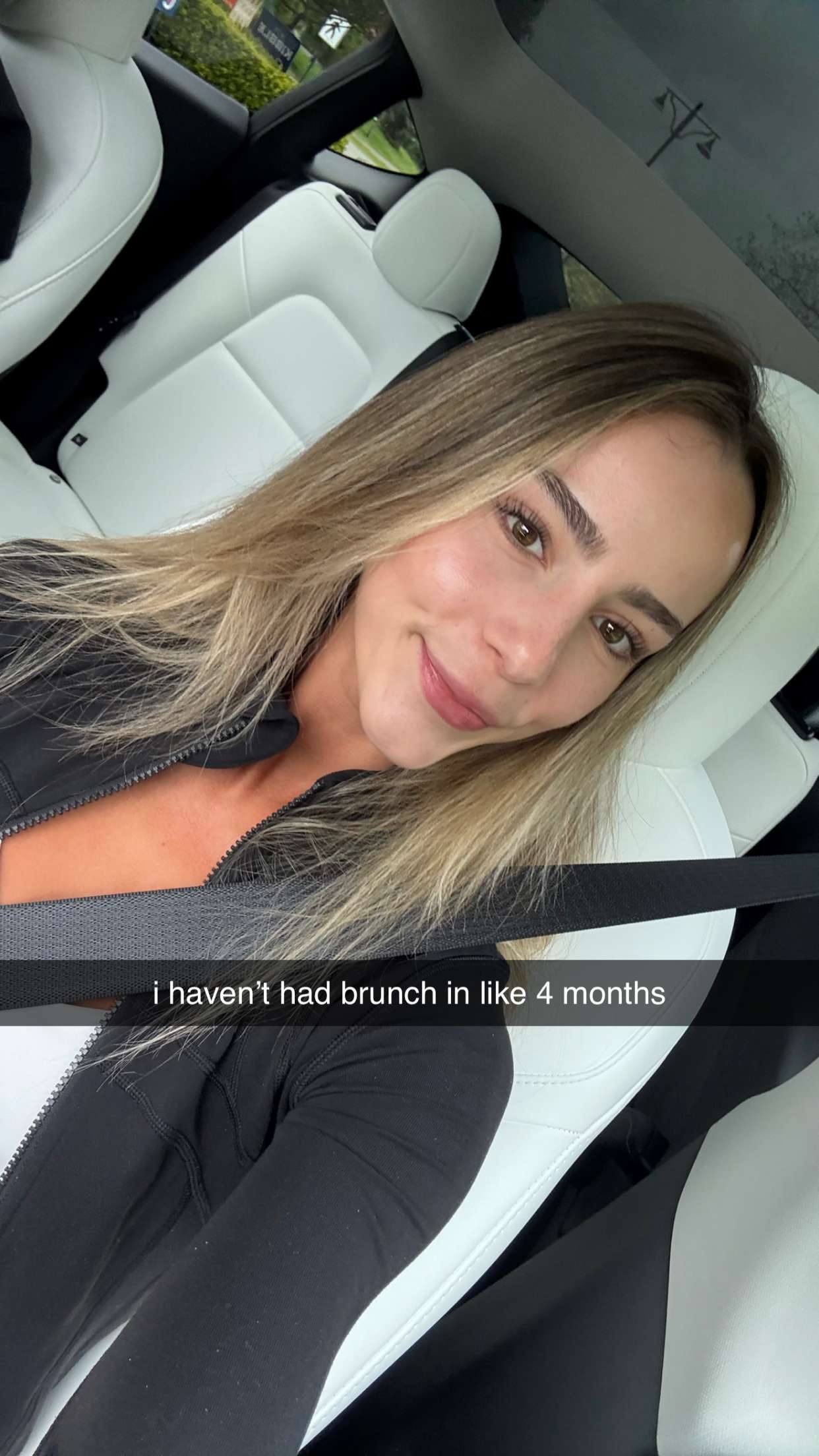 meelahrobbins snapchat image archive image