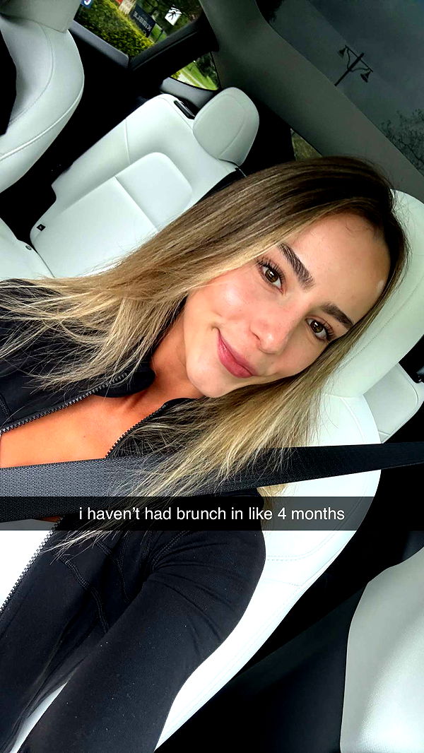 meelahrobbins image ~ Altpins