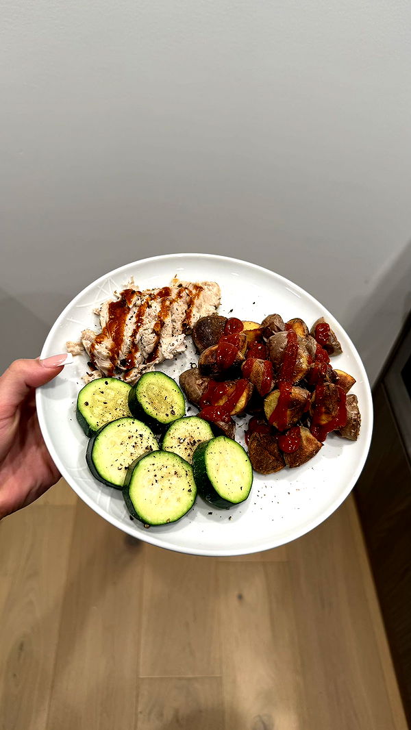 meelahrobbins image ~ Altpins