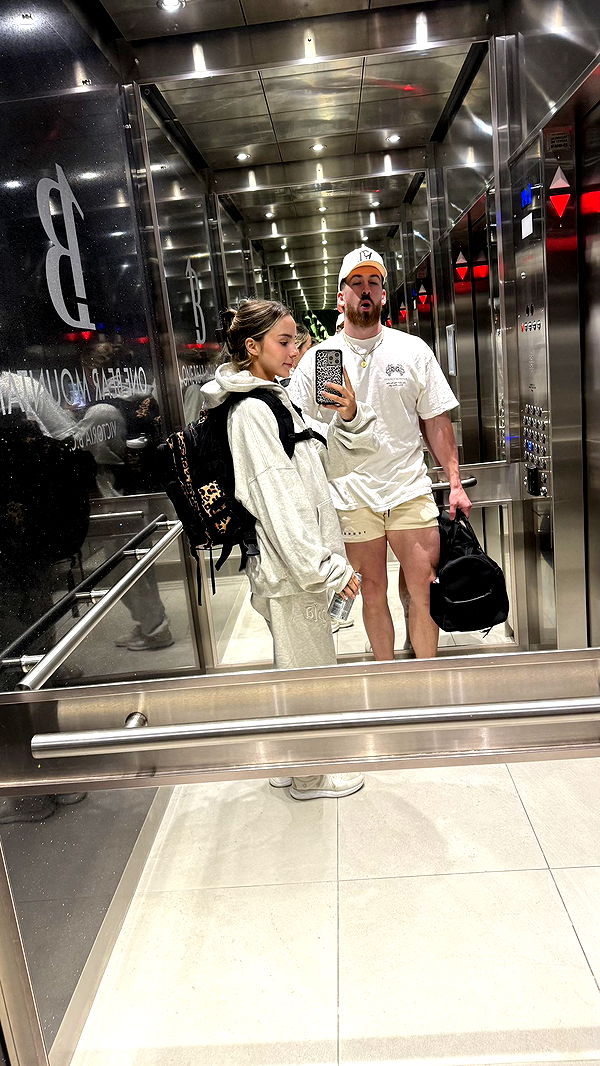 meelahrobbins image ~ Altpins