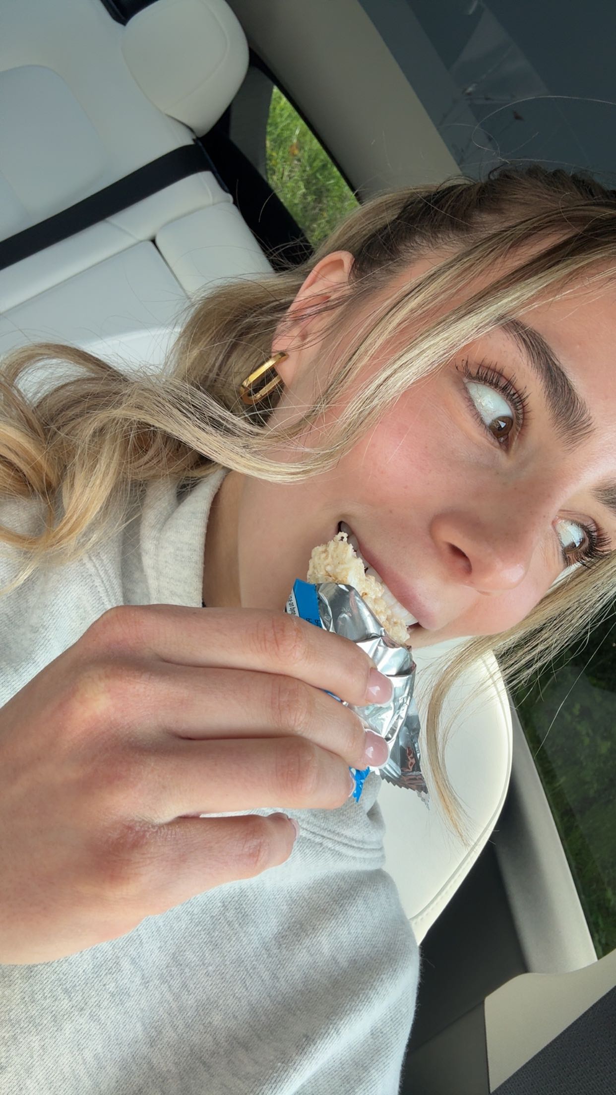 meelahrobbins snapchat image archive image