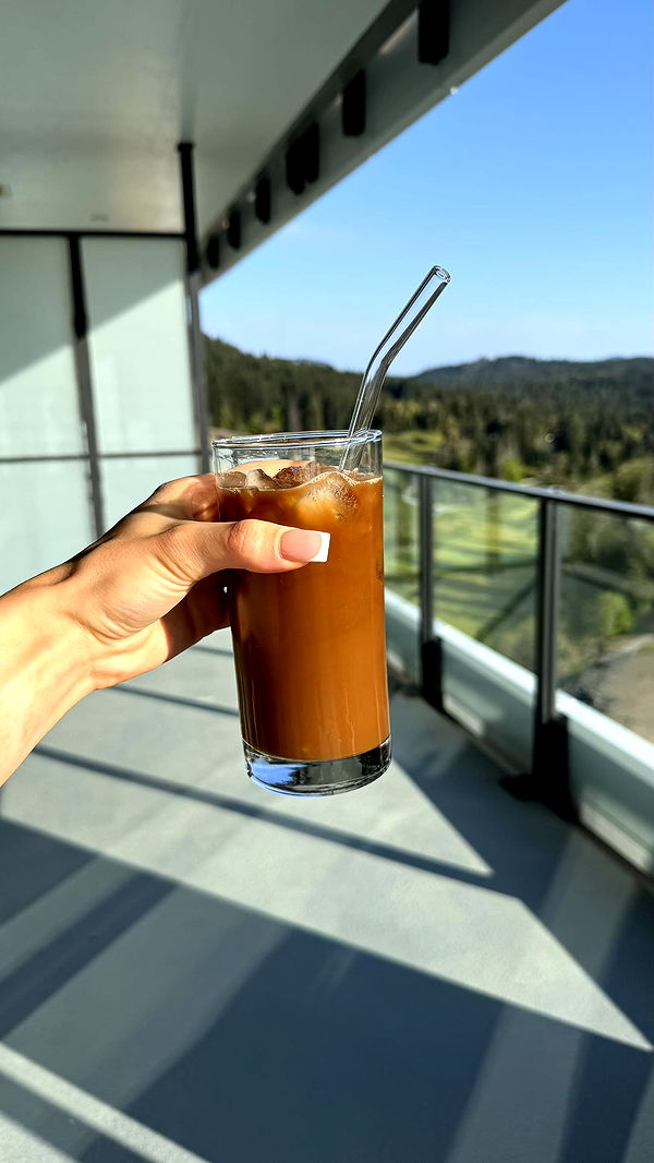 meelahrobbins image ~ Altpins