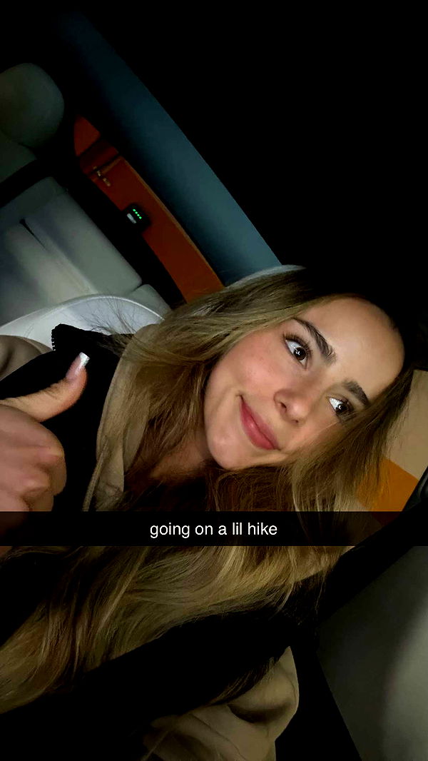 meelahrobbins image ~ Altpins