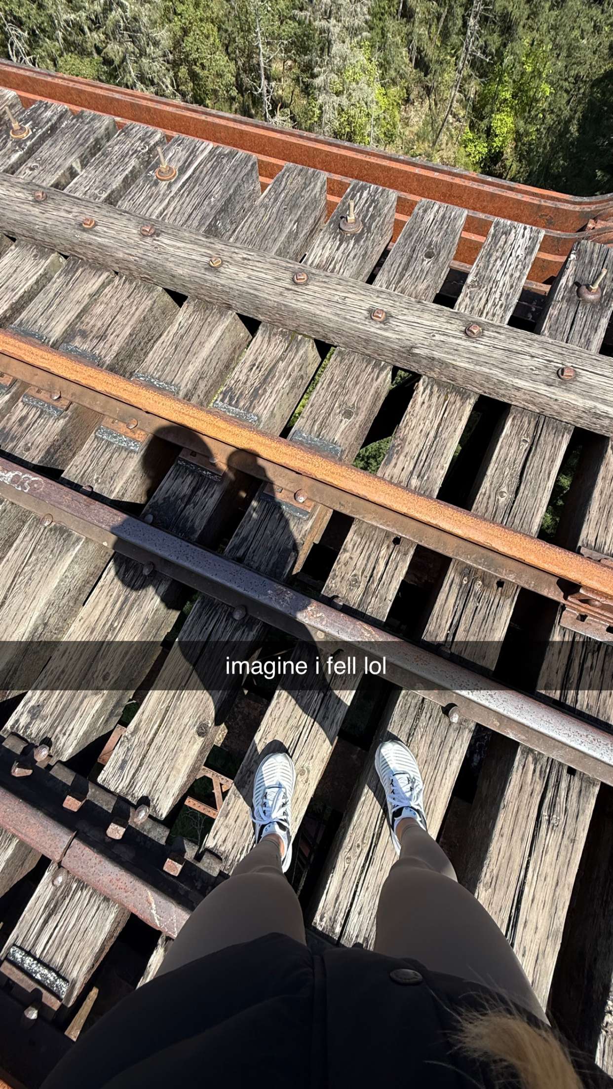 meelahrobbins snapchat image archive image