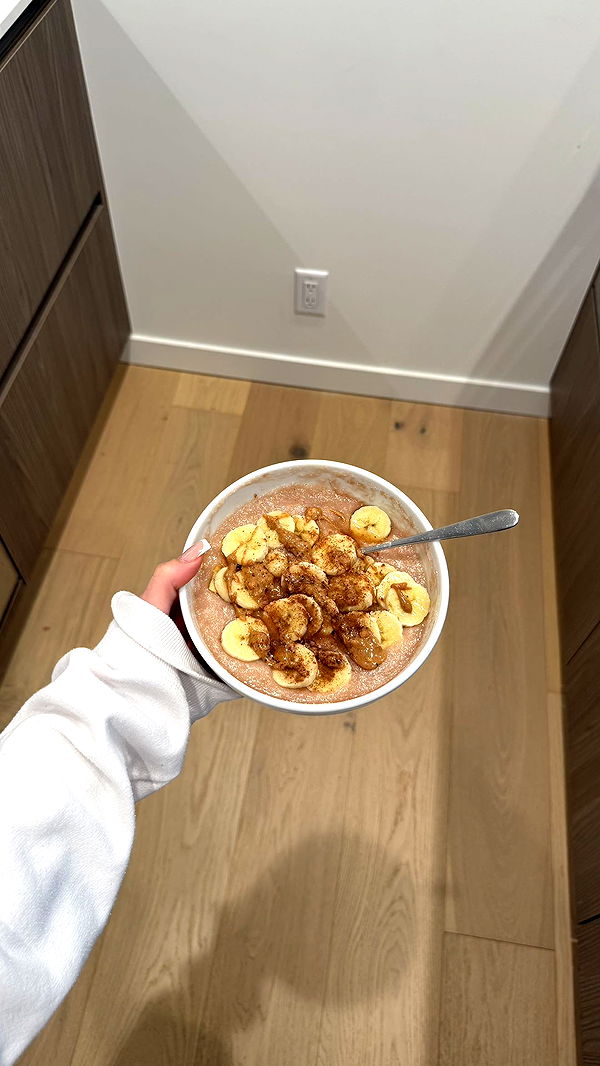 meelahrobbins image ~ Altpins