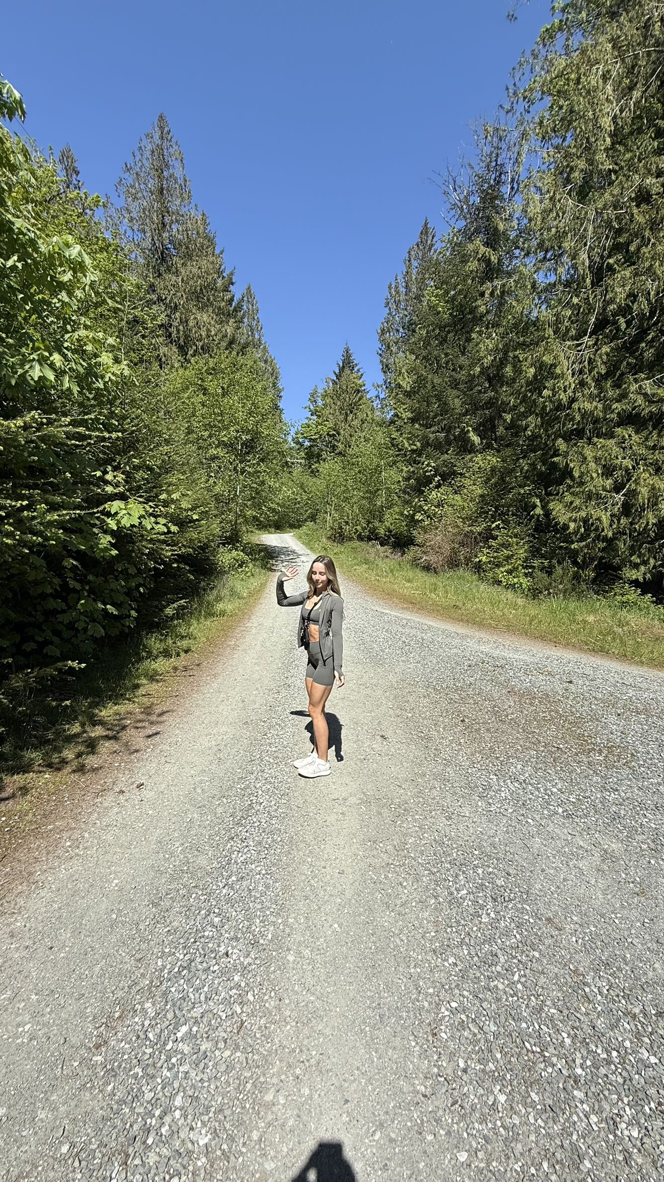 meelahrobbins snapchat image archive image