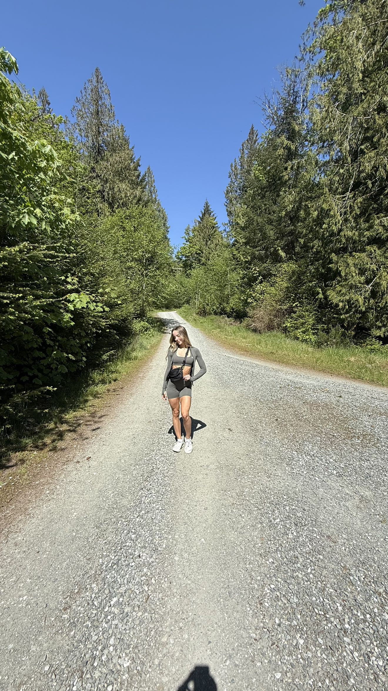 meelahrobbins snapchat image archive image