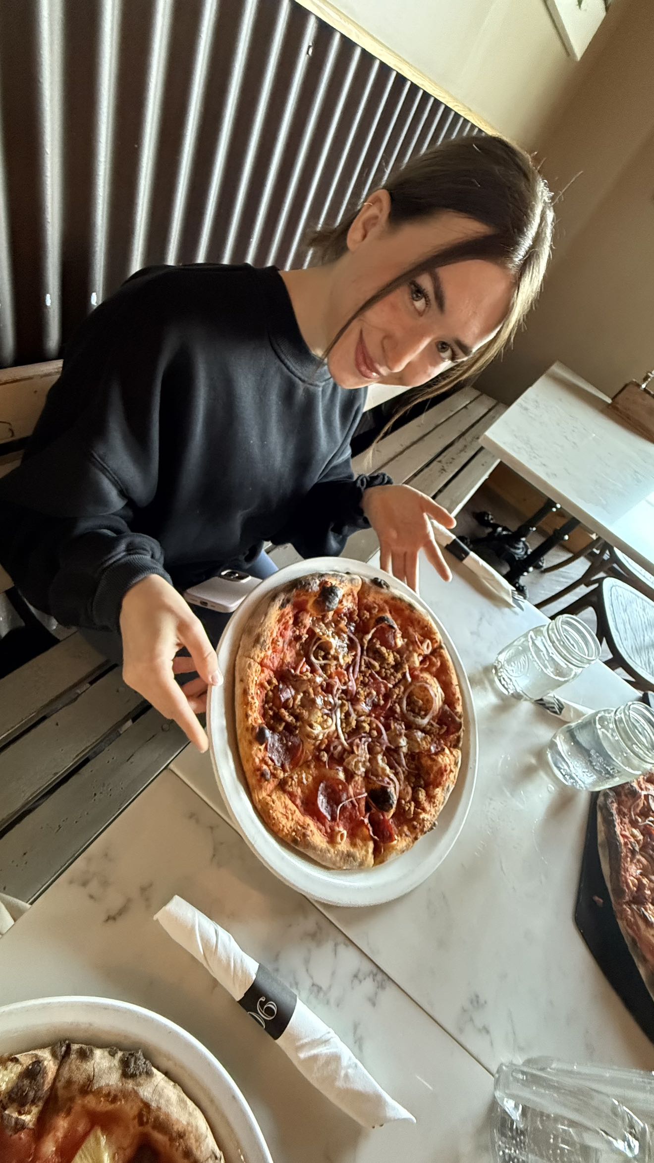 meelahrobbins snapchat image archive image