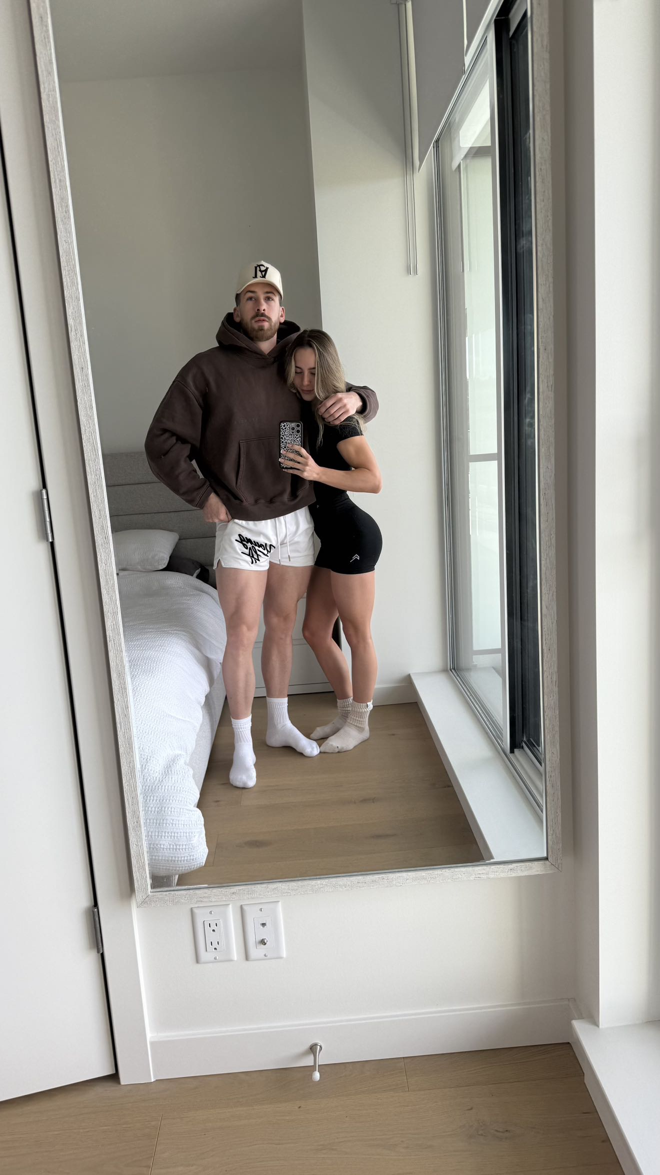 meelahrobbins snapchat image archive image