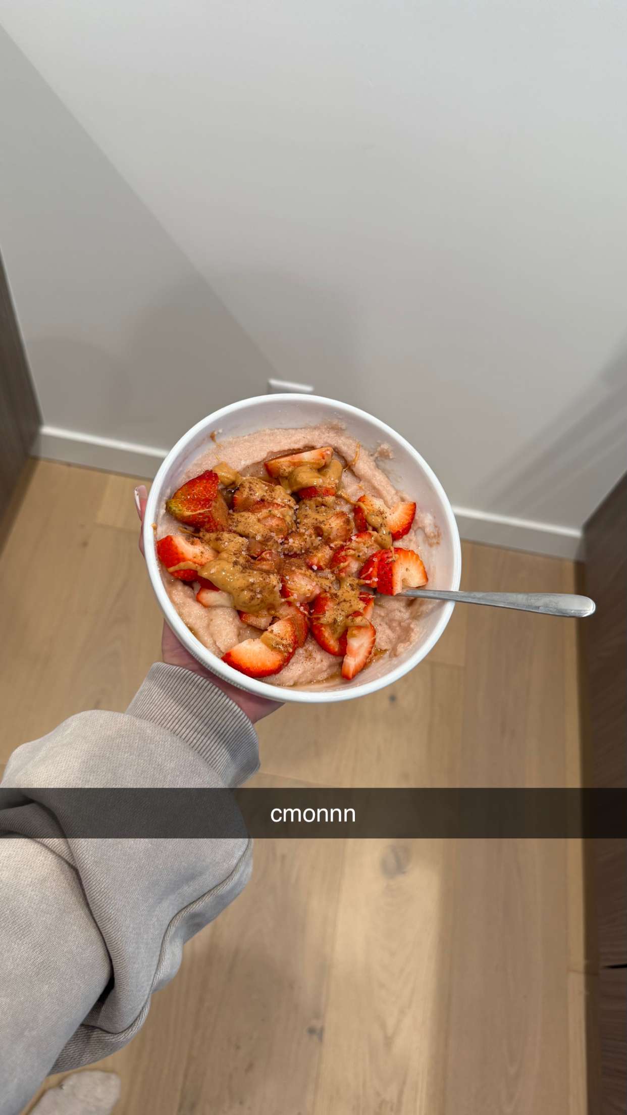 meelahrobbins snapchat image archive image