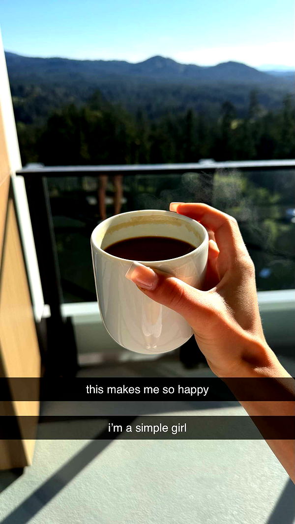 meelahrobbins image ~ Altpins