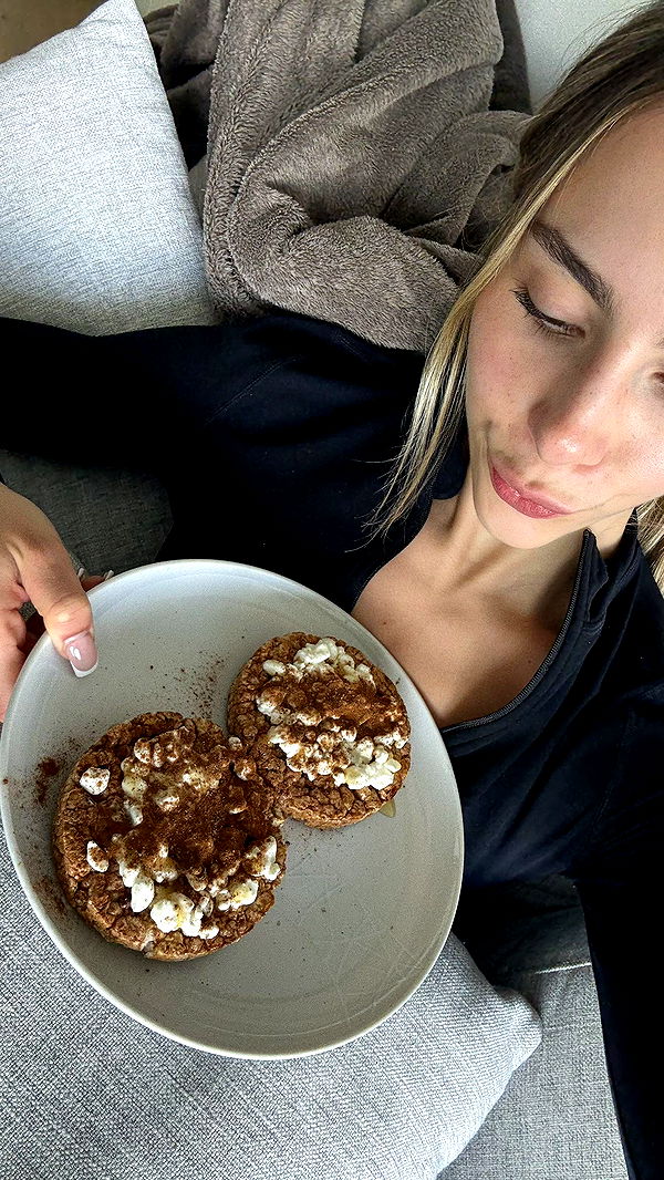 meelahrobbins image ~ Altpins