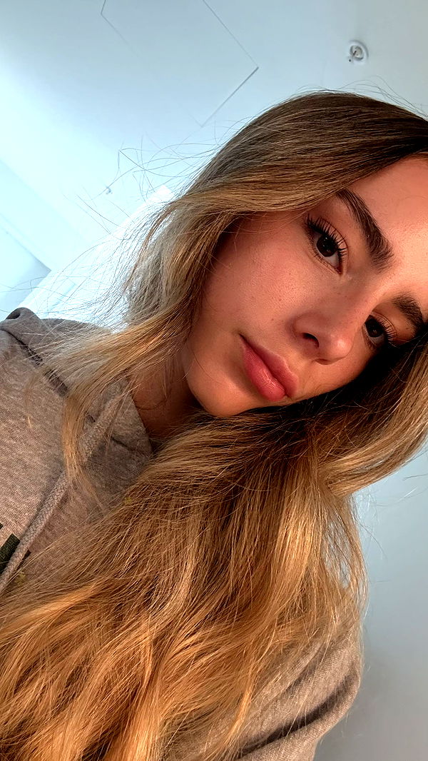 meelahrobbins image ~ Altpins