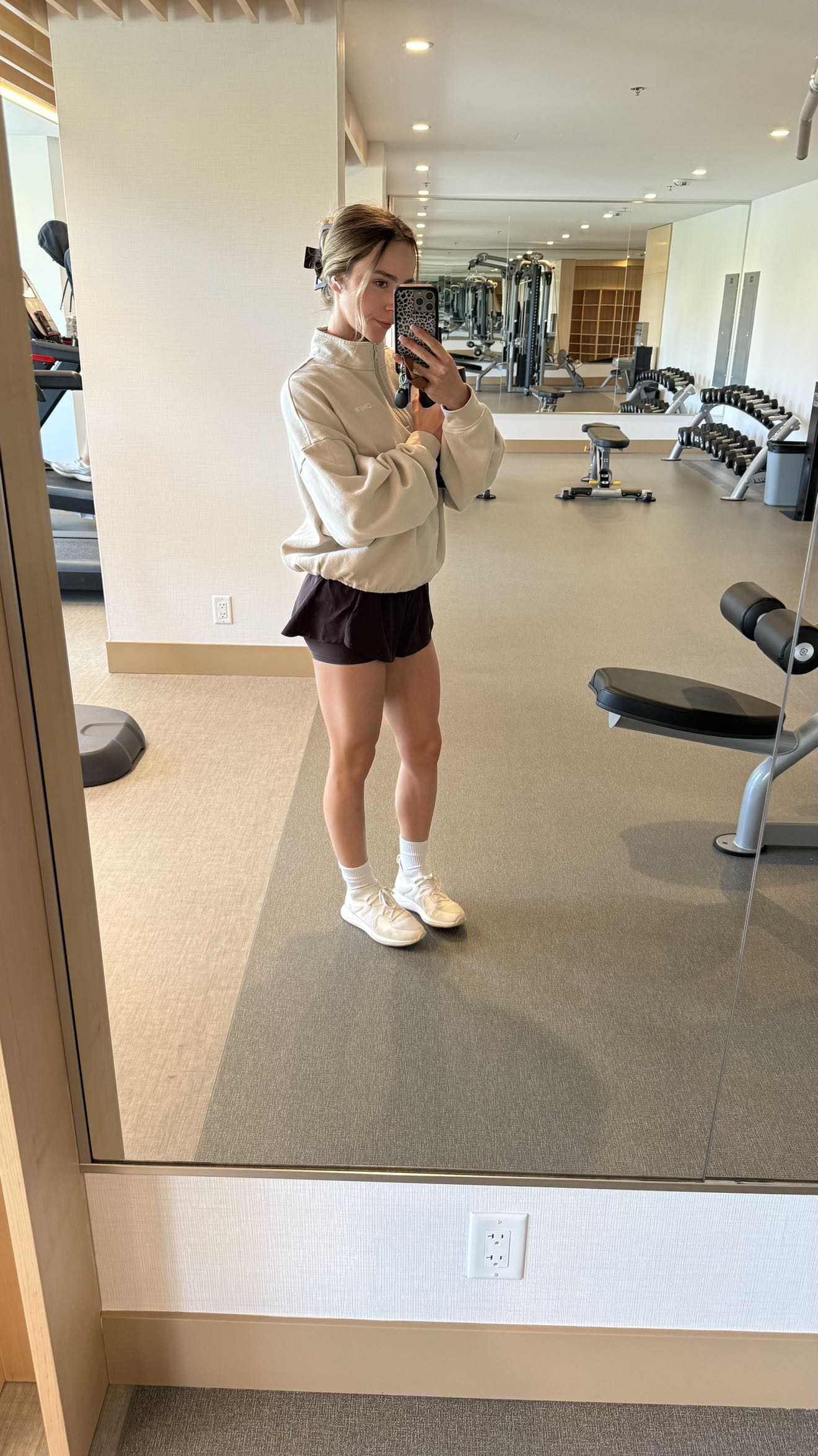 meelahrobbins snapchat image archive image