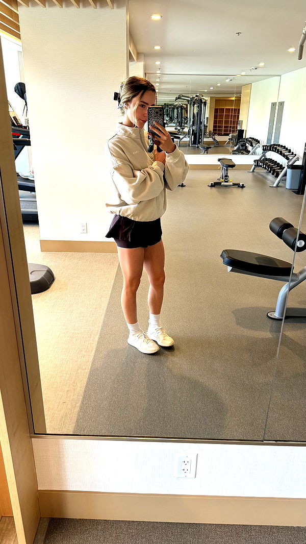 meelahrobbins image ~ Altpins