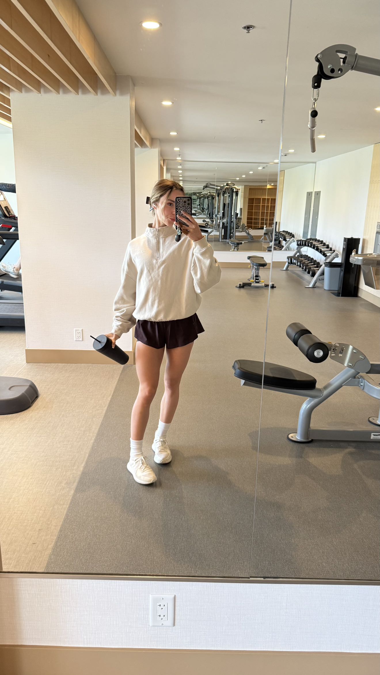 meelahrobbins snapchat image archive image