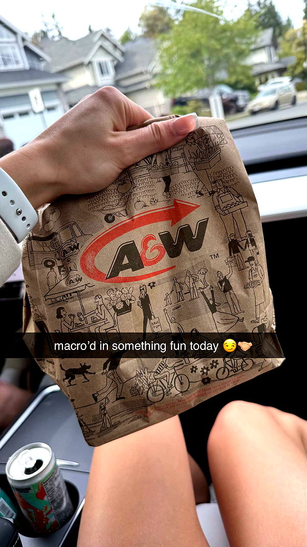 meelahrobbins image ~ Altpins