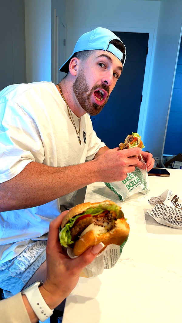 meelahrobbins image ~ Altpins