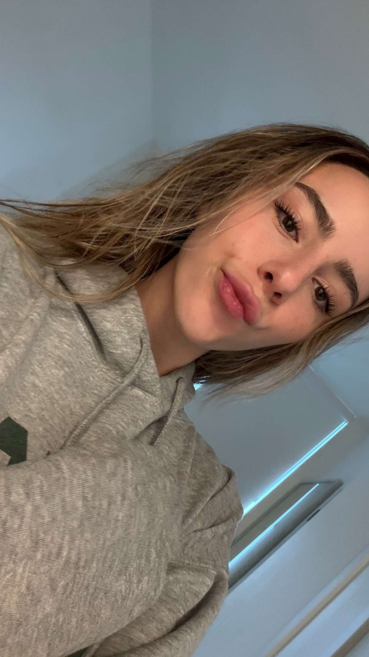 meelahrobbins snapchat image archive image