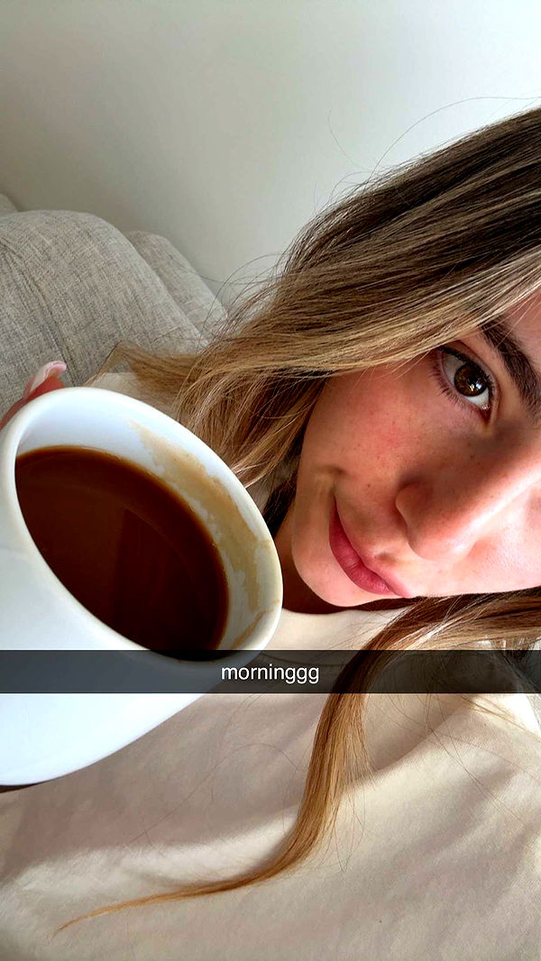 meelahrobbins image ~ Altpins