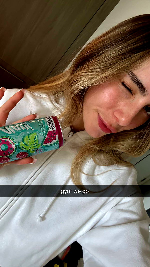 meelahrobbins image ~ Altpins